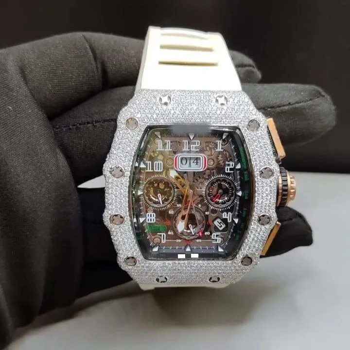 Top Quality VVS Diamond Watch for Unisex with Automatic Moissanite Watch for Men Available at Affordable Price