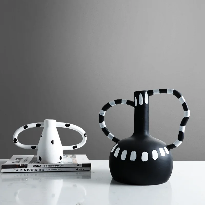 Interior Accessories Black And White Polka Dot Flower Vase Home Hallway Dried Flower Arrangement Decoration Resin Vase