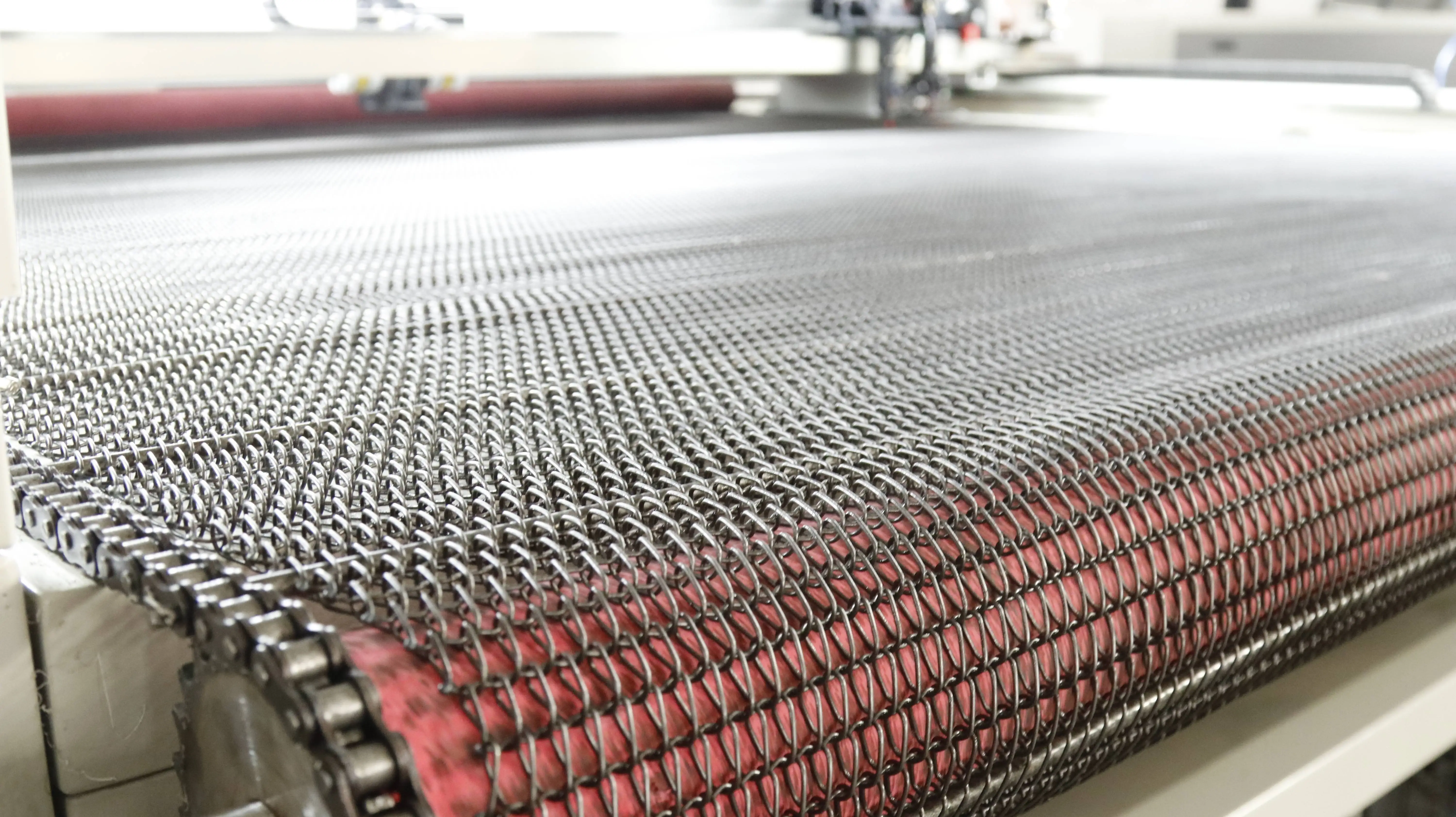 1612 auto feeding laser cutting machine cnc co2  100w  laser engraving cutting machine