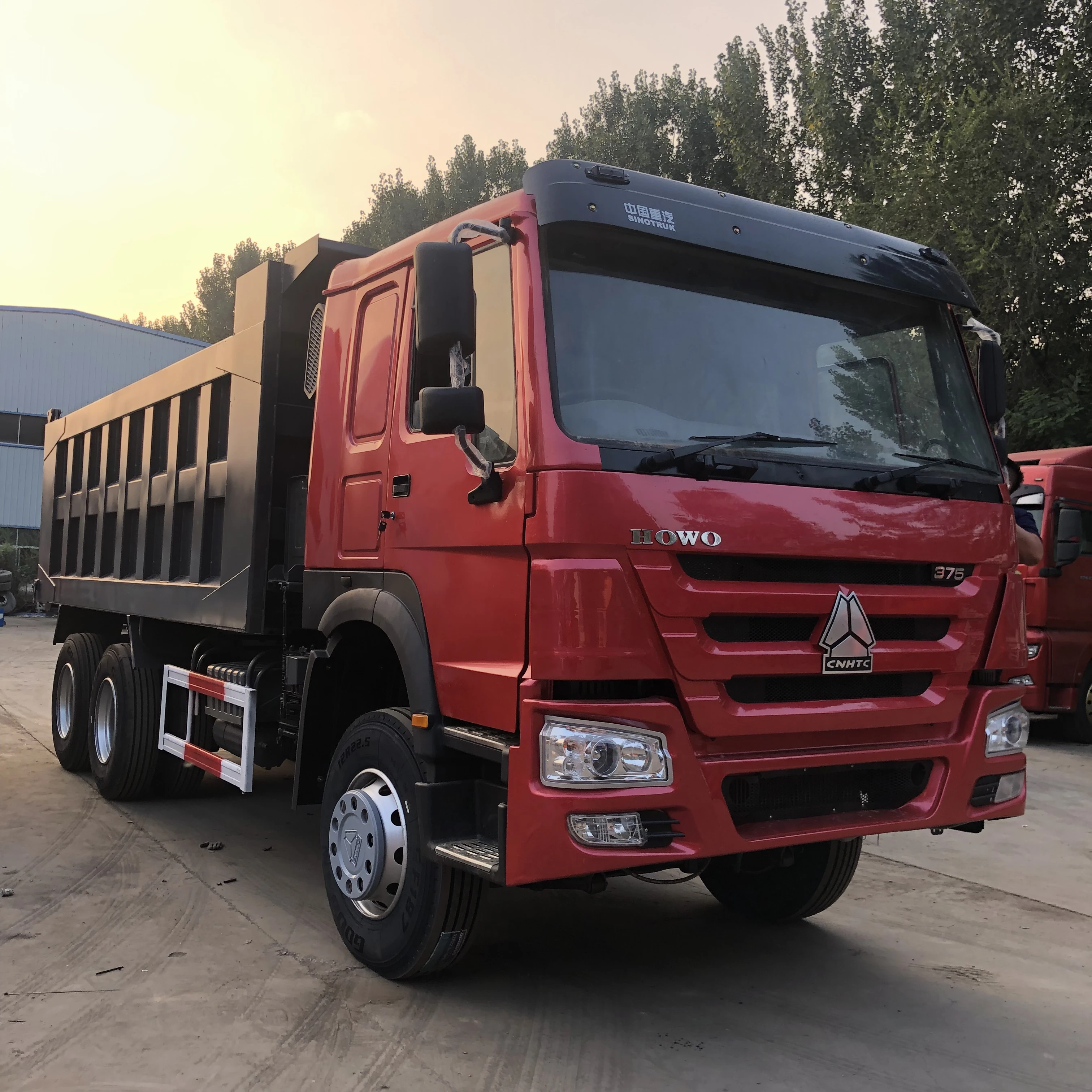 Лидер продаж Sinotruck Howo 6X4 371HP 10 колес б/у самосвал Прямая продажа с завода
