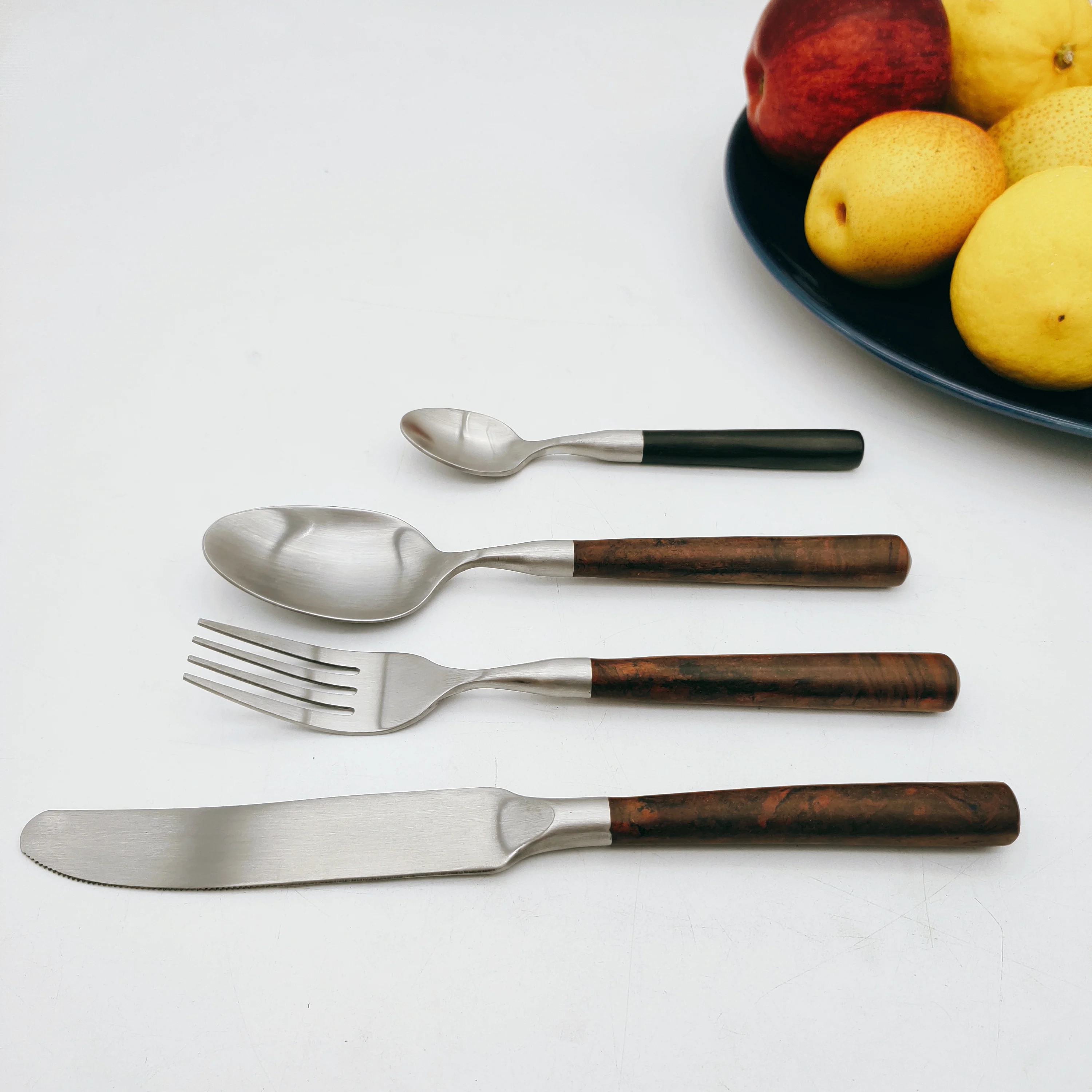 Brown Matt POM Handle Forged Bakelite Japan Style Copper Flatware Satin Stainless Steel Cutlery Set