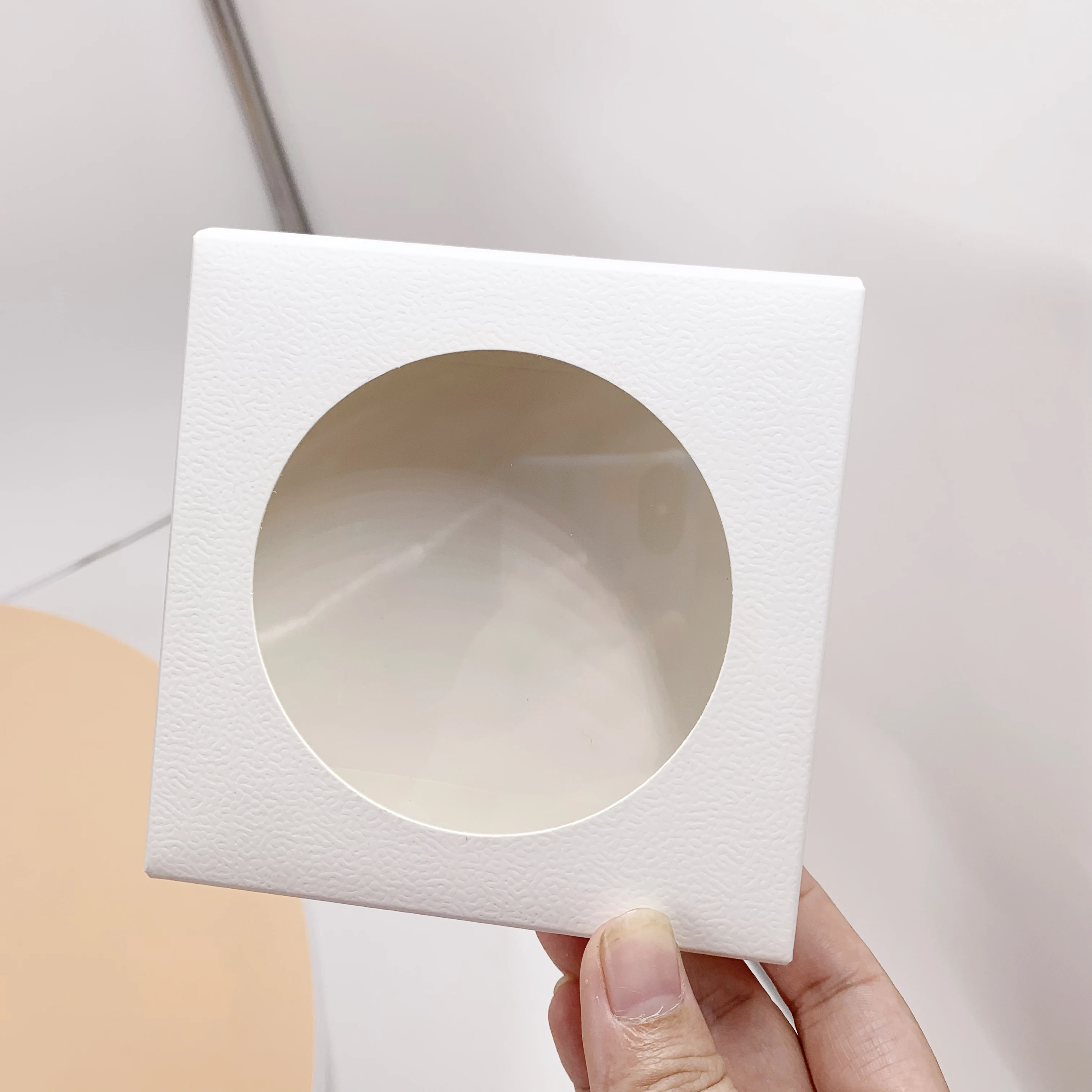 Eco-friendly textured small gift packaging ceramic plate  box custom paper boxes