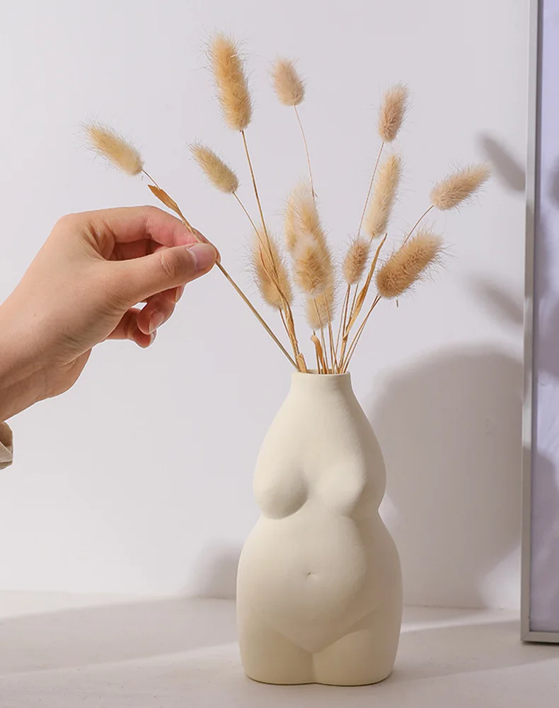 2021 Hot Sell Tabletop Nordic Design Ceramic Body Vase for Home Decoration