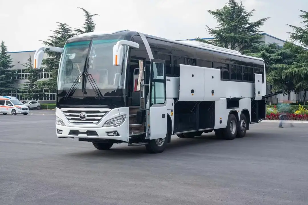YUTONG ZK6126D 70 passenger seats coach bus with TV Screens and  USB charging port in right hand drive