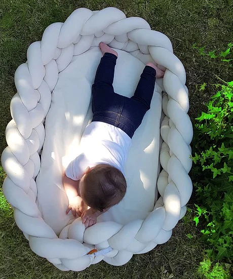 Snoozzz 1 pcs white braided baby nest bed 4 stand