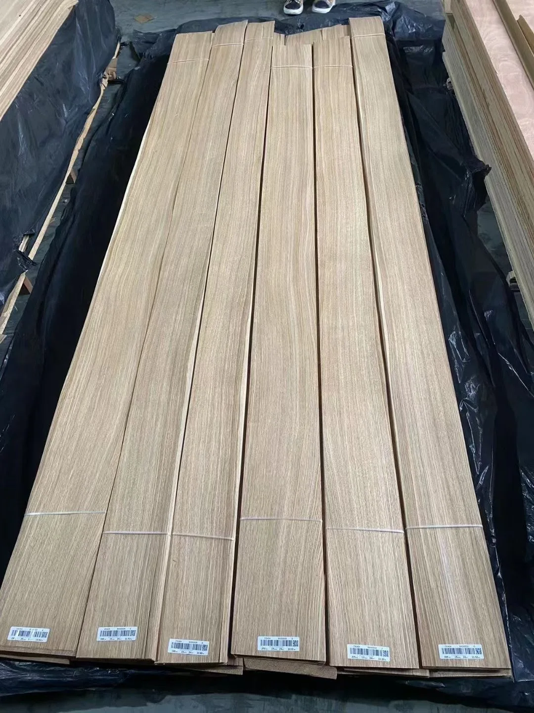 Natural Wood Veneer Sheet Quarter Cut European White Oak Veneer for Furniture Cabinet