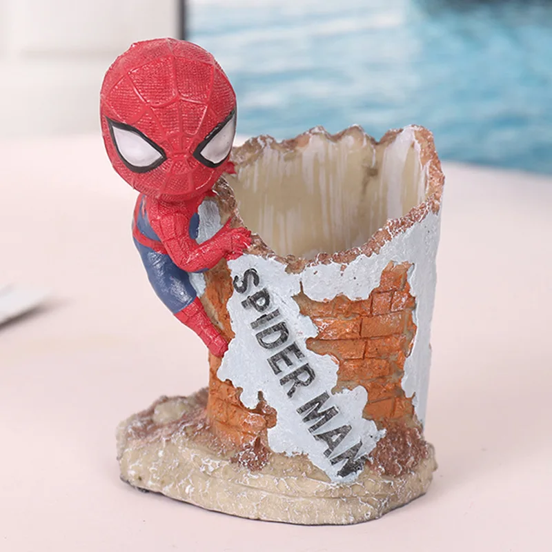 Modern creative home Marvel extraordinary spider man pen holder ornaments student gifts resin crafts ornaments