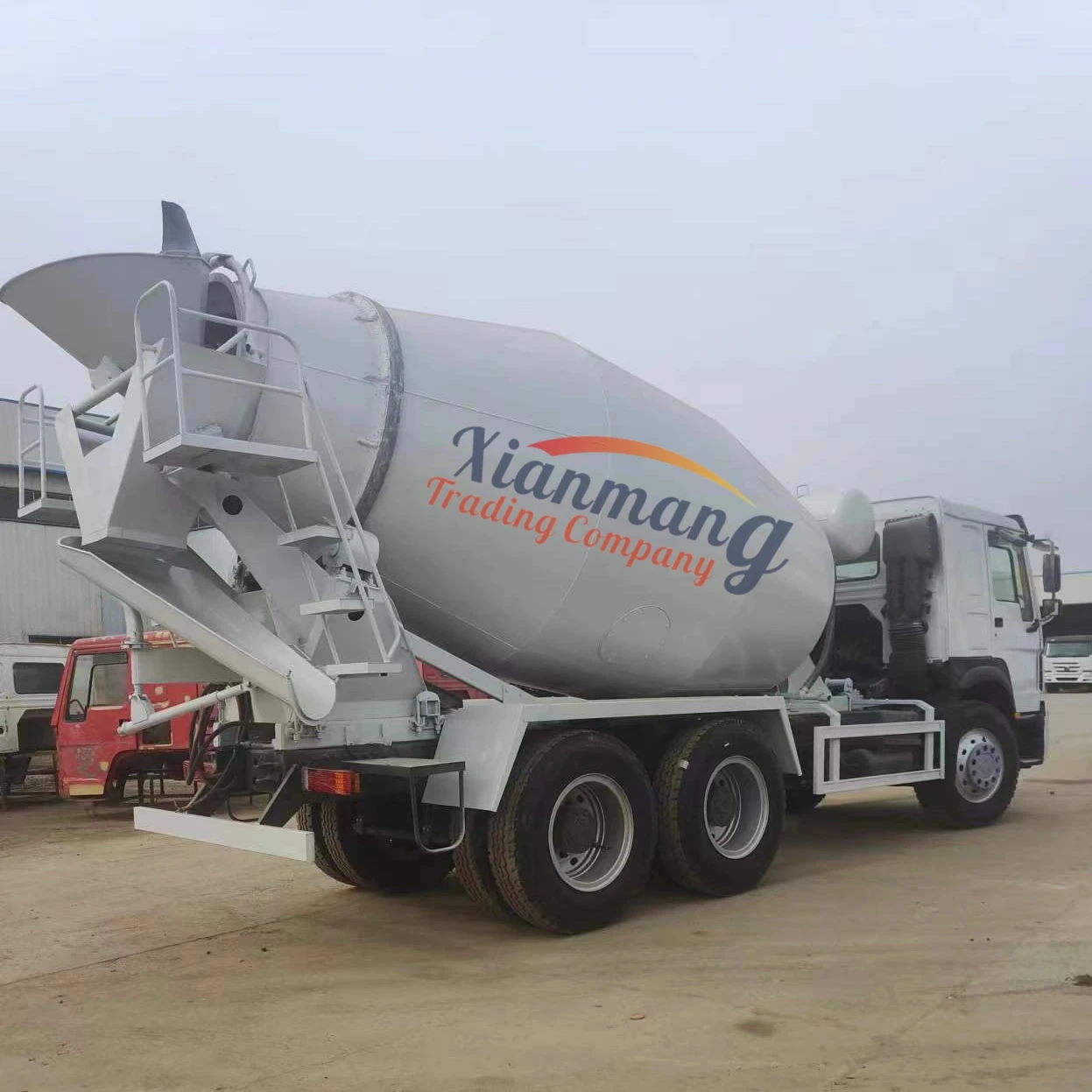 Sinotruck Howo 12m3 concrete cement mixer truck 6x4 diesel Howo concrete mixer truck