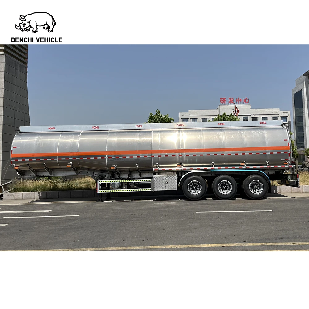 3 Axles 42-45cbm 5 Compartment Diesel/ Fuel Trailer Oil Tanker Trailer