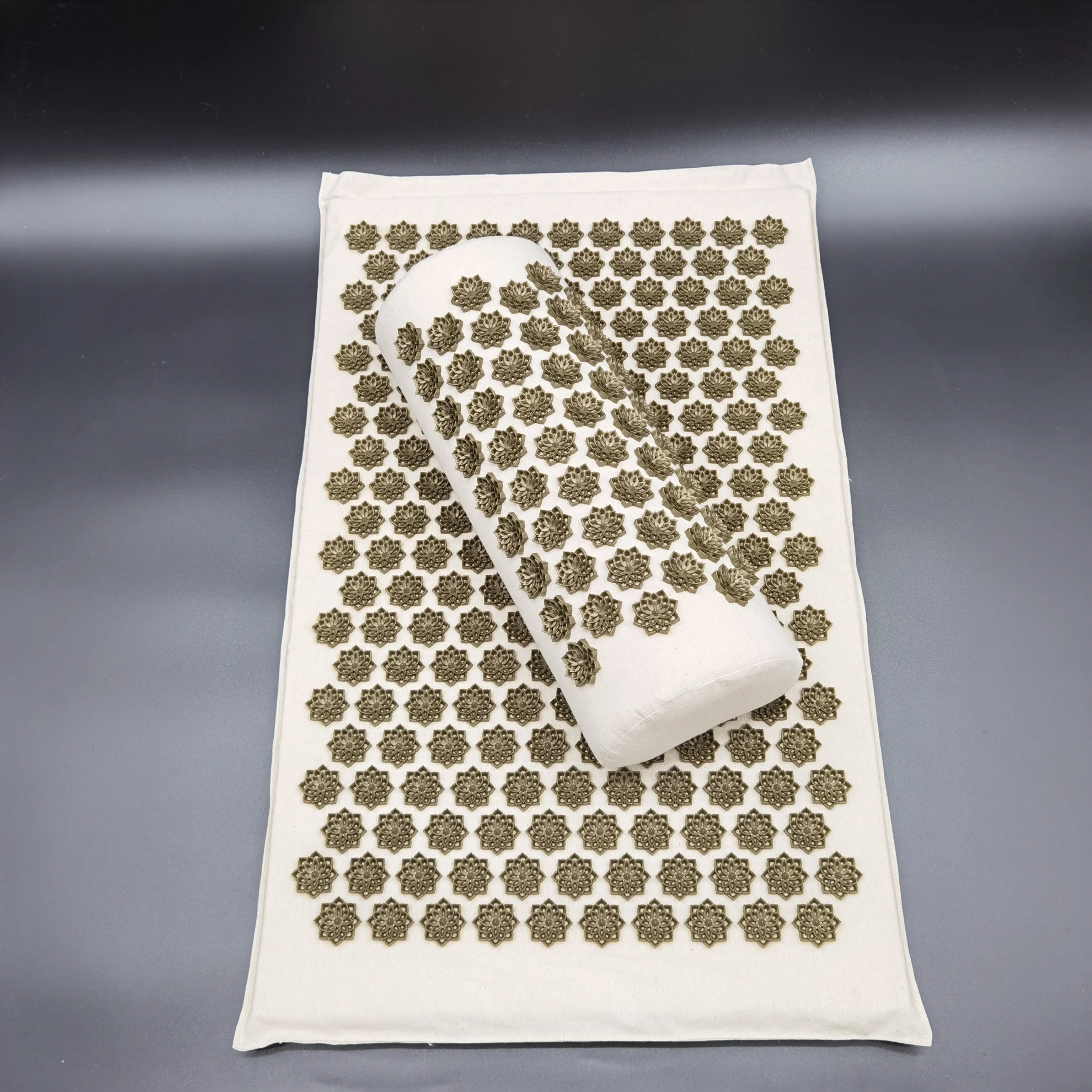 Eco Friendly Natural Cotton Acupuncture Mat with Pillow Set Shakti Yoga Mat for Back Massage New Acupressure Mat