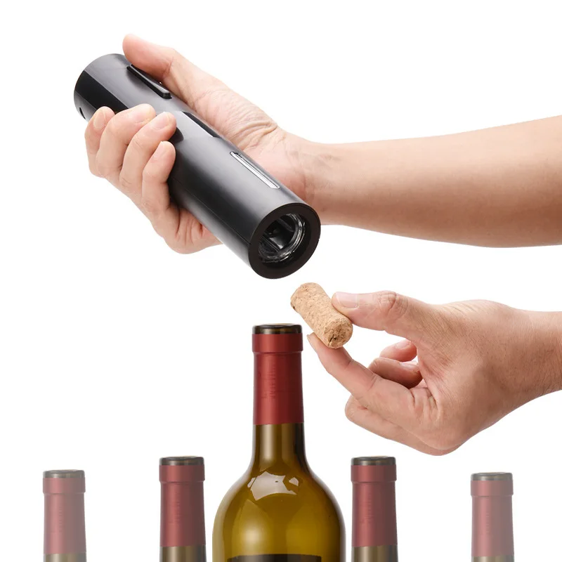 2022 Amazon Hot Sale Electric USB Charger Wine Opener with Foil Cutter Decanter Pourer Gift Set Wine Opener