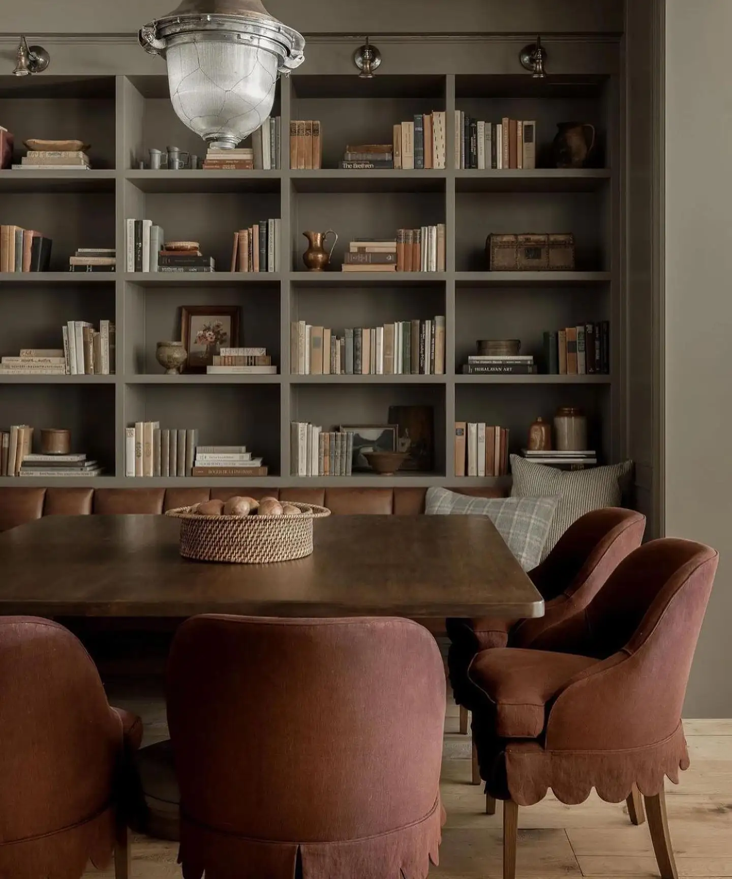 Vermont Customized  Wooden Bookcase Filing Cabinet Bookcase Cabinet Modern Study Cabinets Pantry American Style Shaker Door