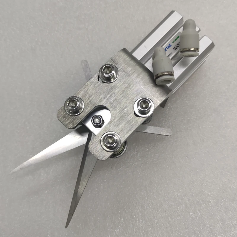 China supplier KF94 face mask machine ear strap pneumatic scissors