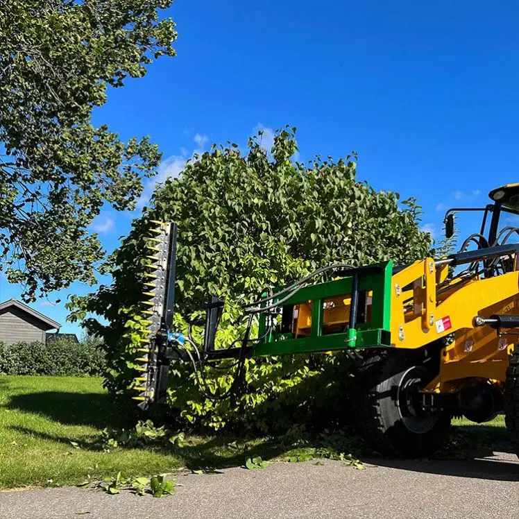 4.5 TO 8.0 TONNE EXCAVATOR FITS HEDGE TRIMMER attachment