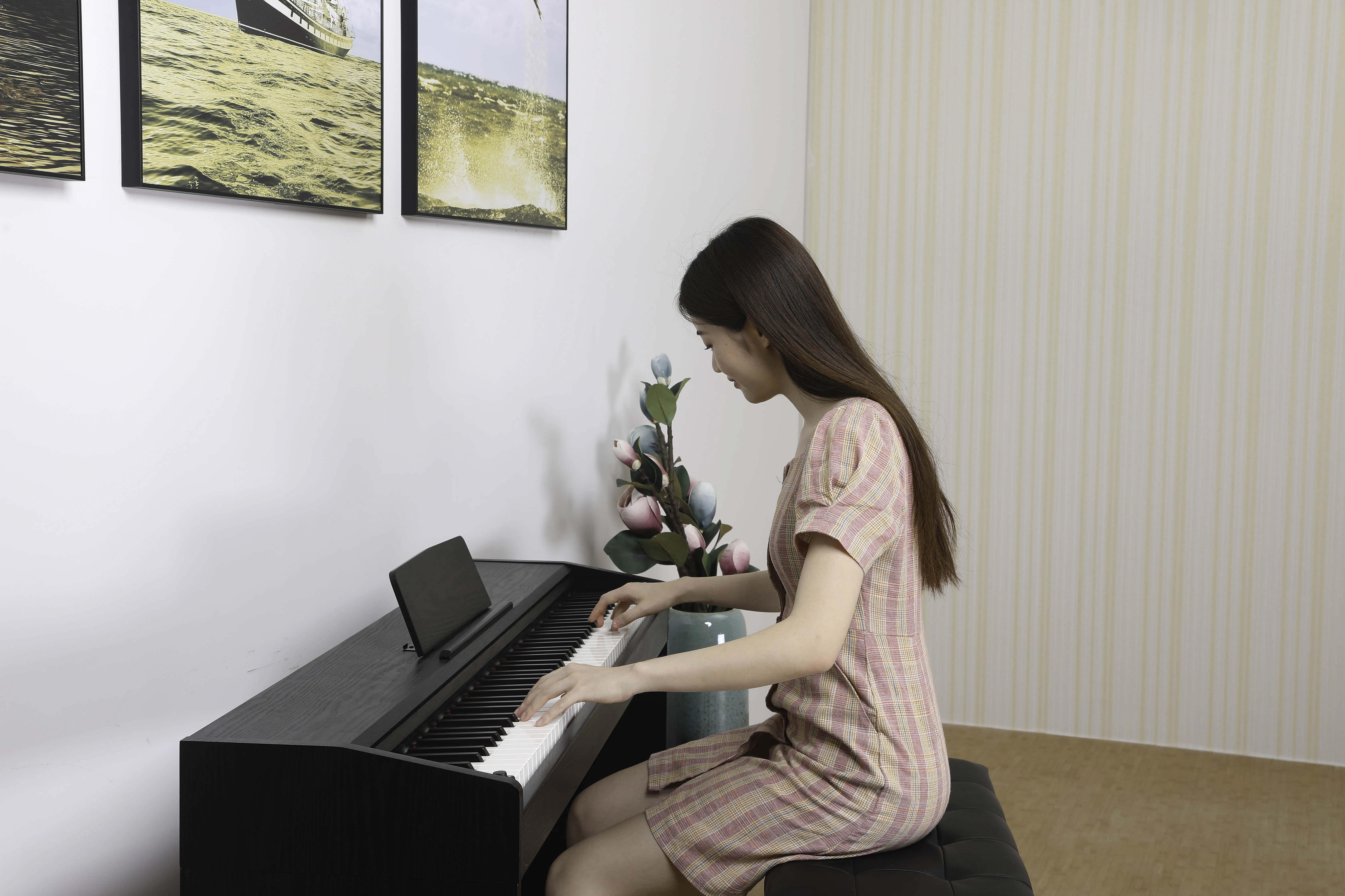Wholesale Price Electric Keyboard Style XH-8801 Black Color Upright 88-Keyboard Digital Piano