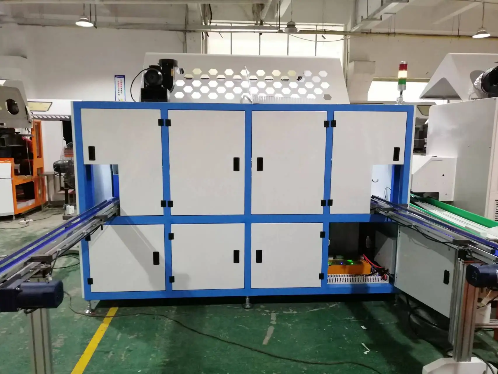 LC Brand New Fully Automatic CNC Glass Bottle Printer Multi-Color UV Screen Printing Machine Bottles Core Motor PLC Components