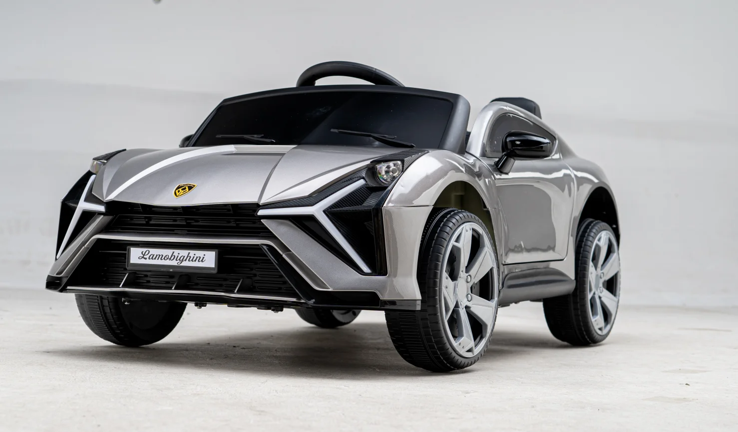 Factory big size 12V battery 4X4 kids ride on electric 2.4G remote control car for Mclaren SUV