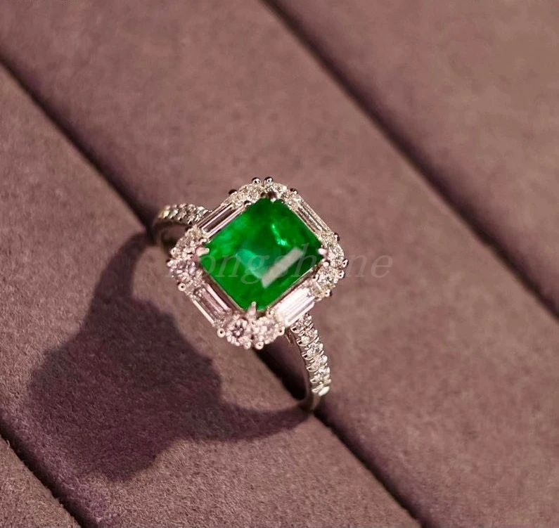 BIg SHining Green Natural  Muzo Delicate Design emerald diamonds ring