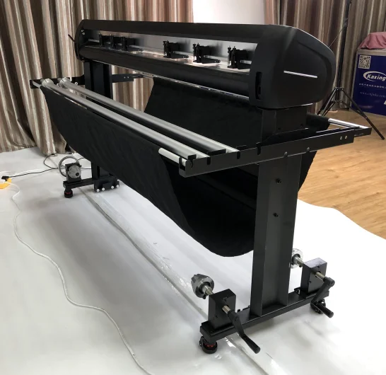 5.3ft  M1600  Auto Contour Vinyl Graph Cutting Plotter For Car/Cloth/Window Film PPF Material
