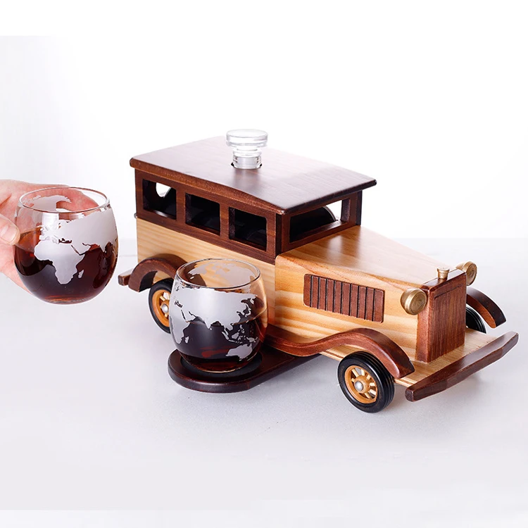 Amazon Hot Selling Old fashioned Vintage car Liquor Whiskey Decanter with Two Globle Tumbler Glass cup set