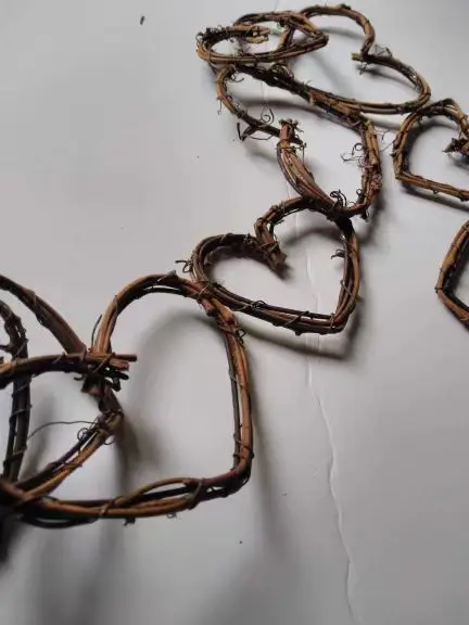 Hanging Grapevine Heart Garland Twig for Floral Design Party and Wedding Decorations