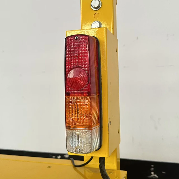 Road Safety Vehicle Crash-Proof Crash Buffered Truck Mounted Attenuator
