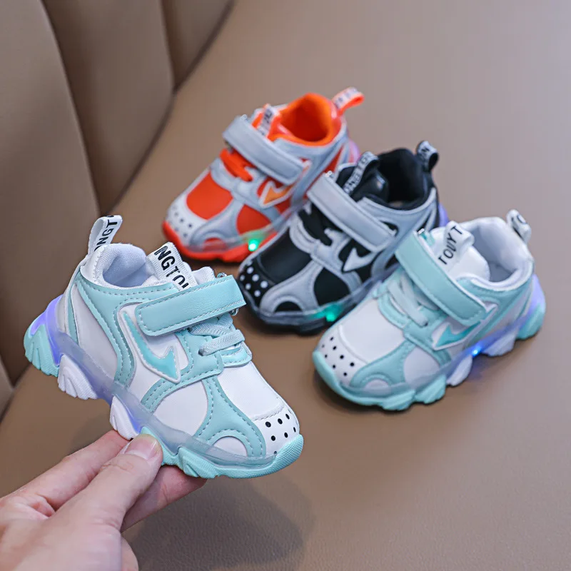 
Hot Sale Slip On Led Light Up Kid Led Flash Sport Shoes Sneakers 
