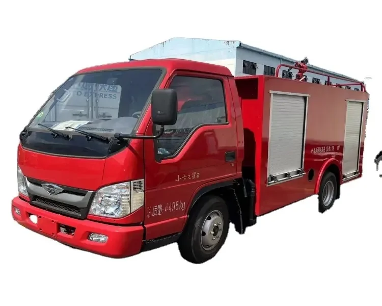 High-quality 4*2 1800L Water tank fire truck Stainless steel mobile water tanker used for fire fighting