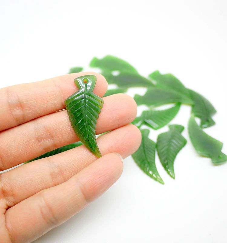 top quality engraved leaf necklace natural stone Maori fern green nephrite jade pendant