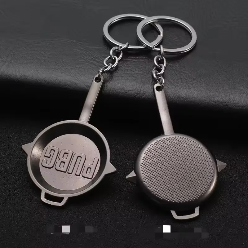 Famous Shooting Game Gun Model Metal Keychain Zinc Alloy Key Chain Mini 98k Pan Model Pendants Car Key Backpack Keyring Gift
