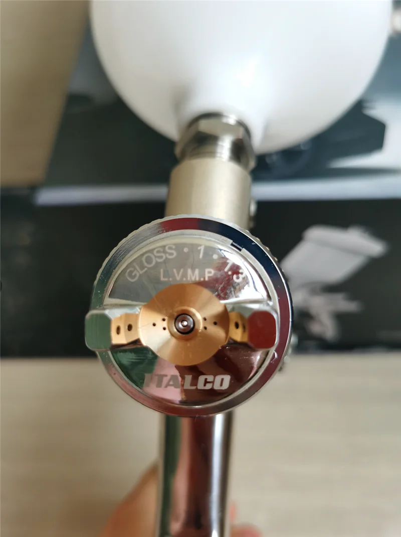 Краскопульт ITALCO GLOSS 1 LVMP с соплом 3 мм и чашкой