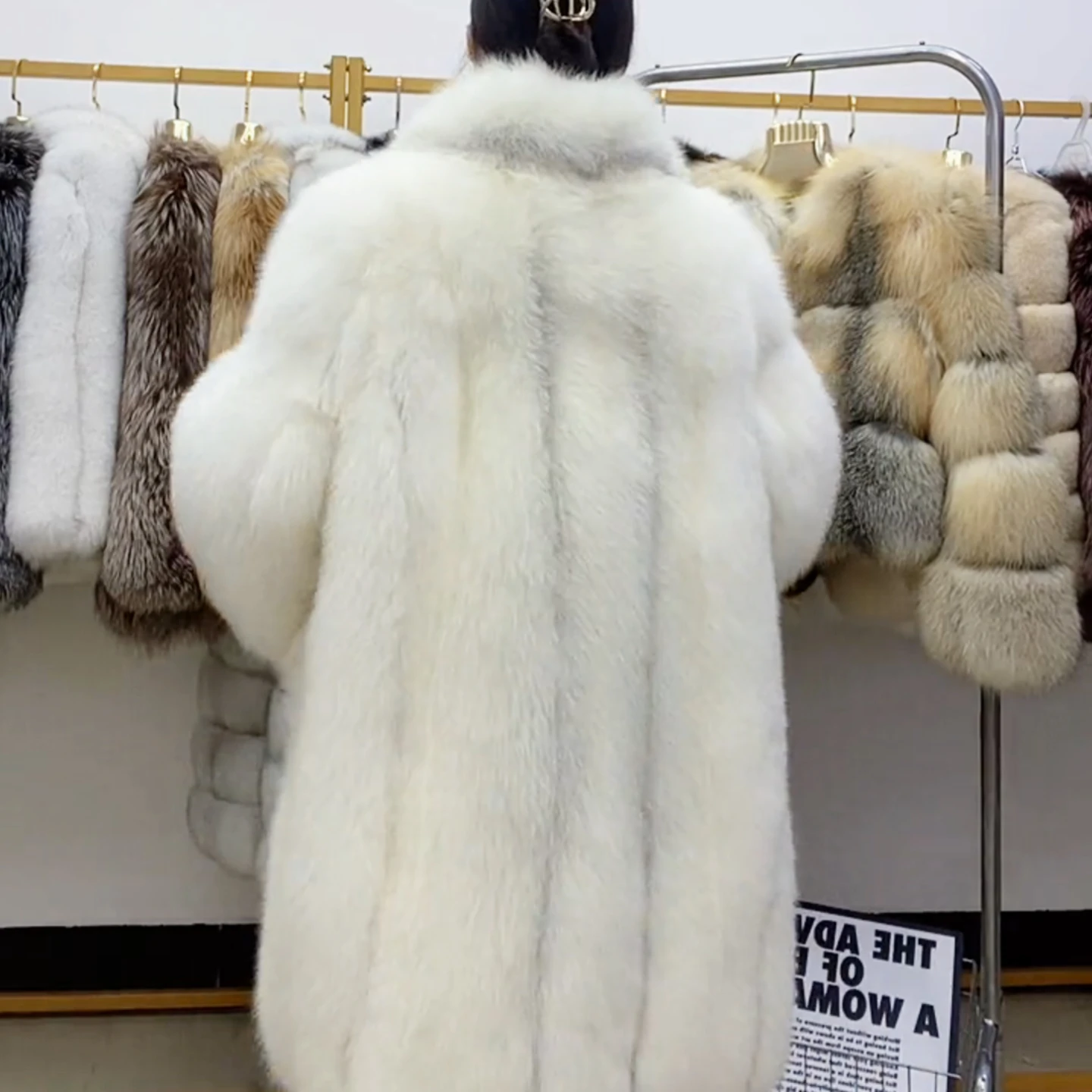 NAFA Customized 2024 Timeless Style Premium Loose Velvet Real Fox Fur Coat for Cold Weather