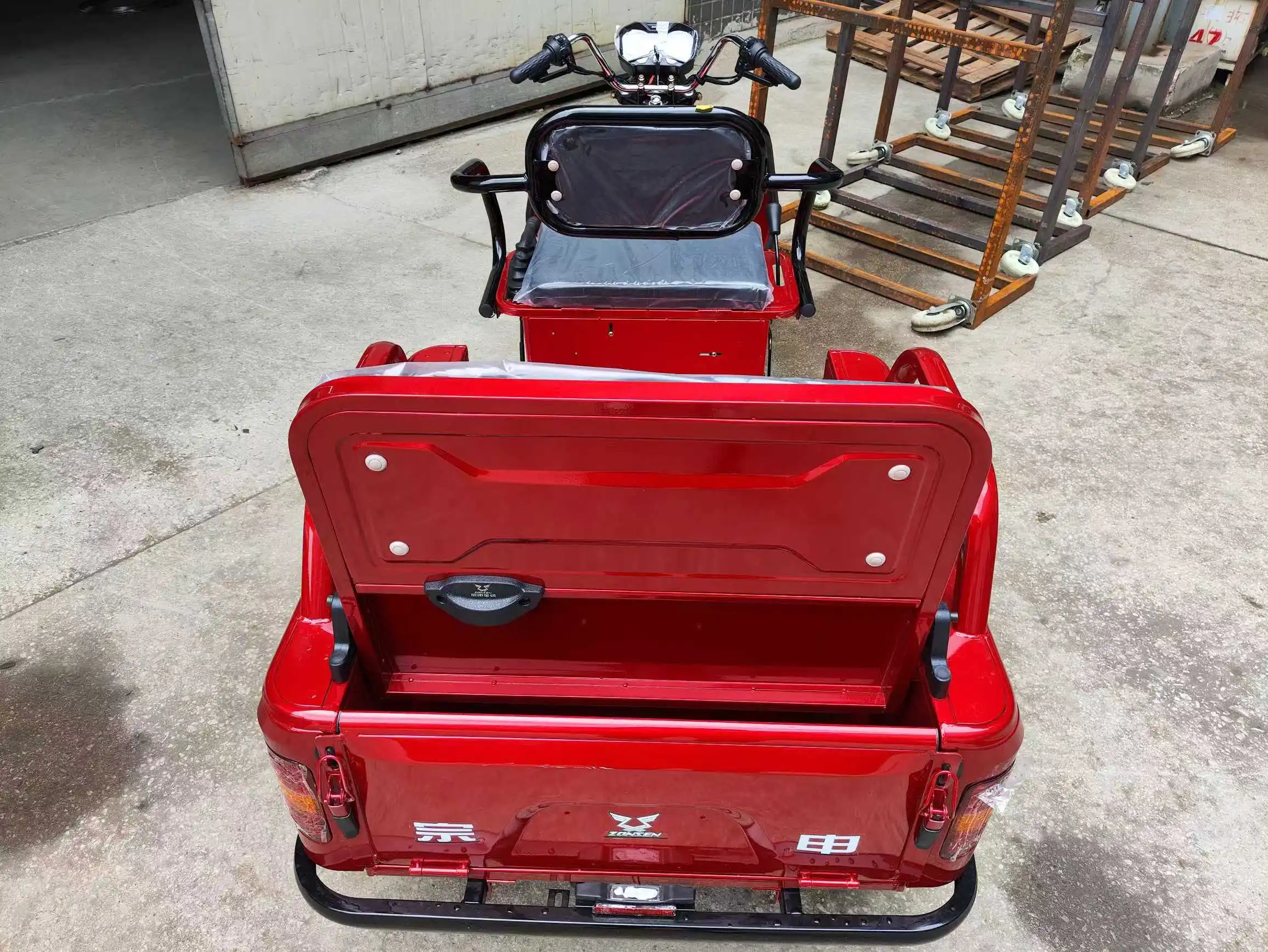 Double Duty for Passenger and Cargo 3 Wheel Golf Citycoco Bag Adult Electric Tricycle Tricycles 1500W Cargo Mobility Scooter
