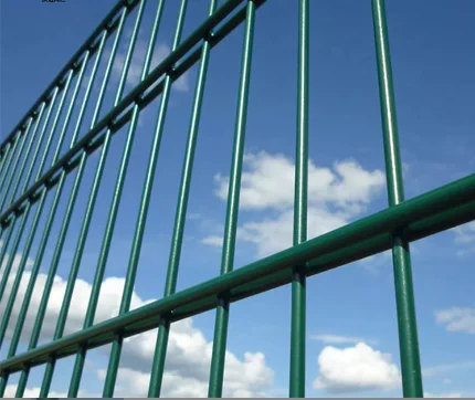 high quality and cheap price2d double wire fence 656 mesh fence panels manufacturegalvanized wire mesh cable tray