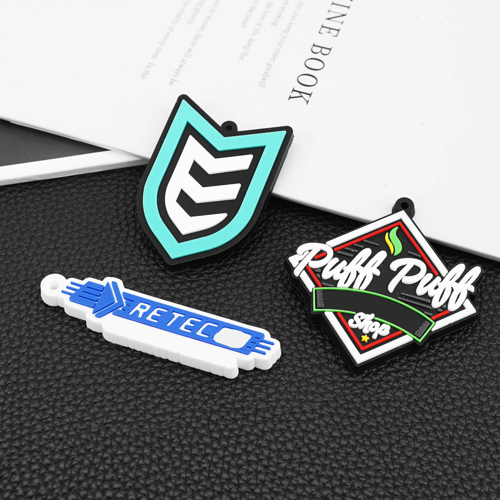 Oem Personalize Custom Soft Pvc Keychain Custom Logo No Minimum PVC Rubber Keyring / Custom Rubber Keychains