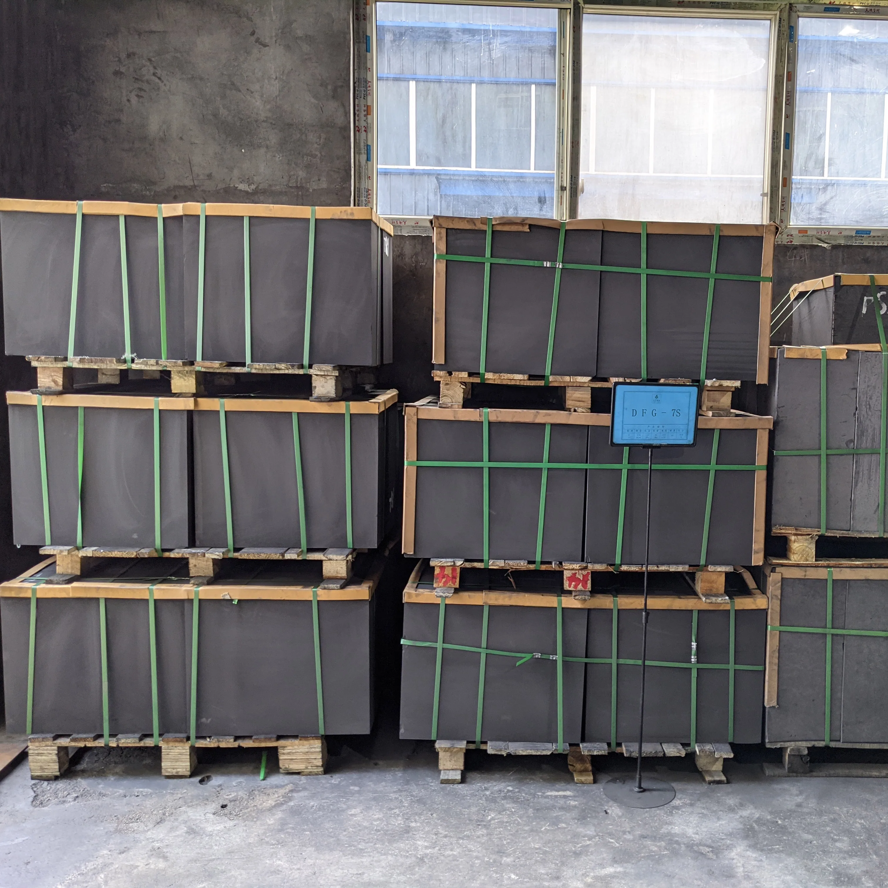 2000*700*300 mm High Density Big Size Isostatic Graphite Block