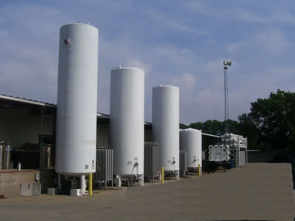 Chemical Plant Use Vertical Type Liquid Oxygen Nitrogen Cryogenic Tank