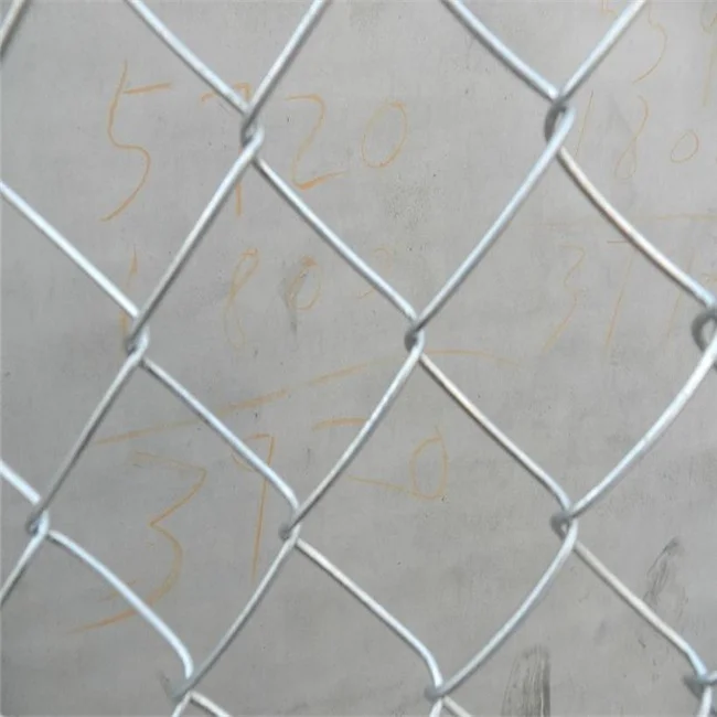 High Zinc Coated GI Chain Link Mesh Outdoor Protection Cyclone Mesh Fence