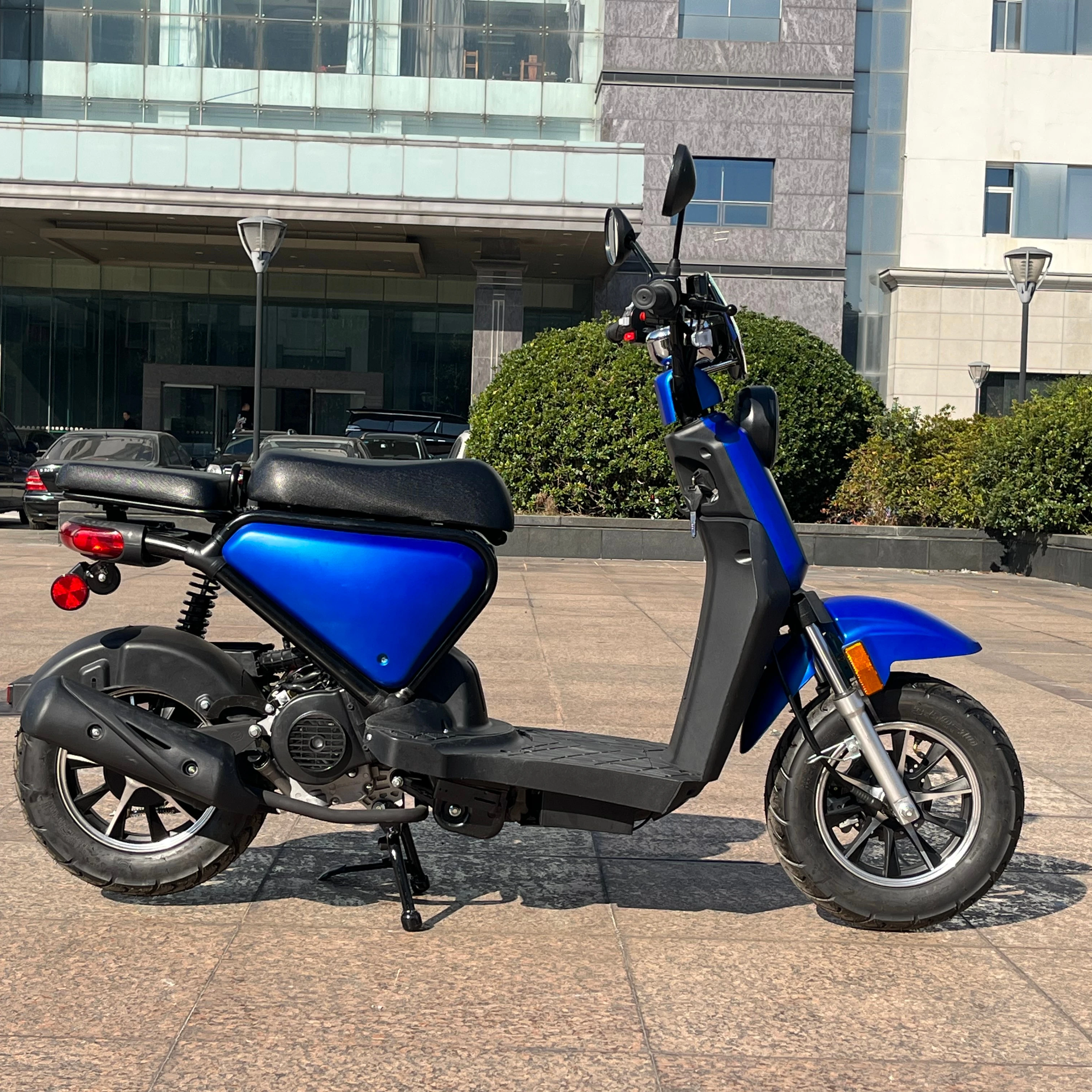 2024 Hot selling Cost effective street bike 50cc Electric+kick start gas motorcycle with EPA for adults