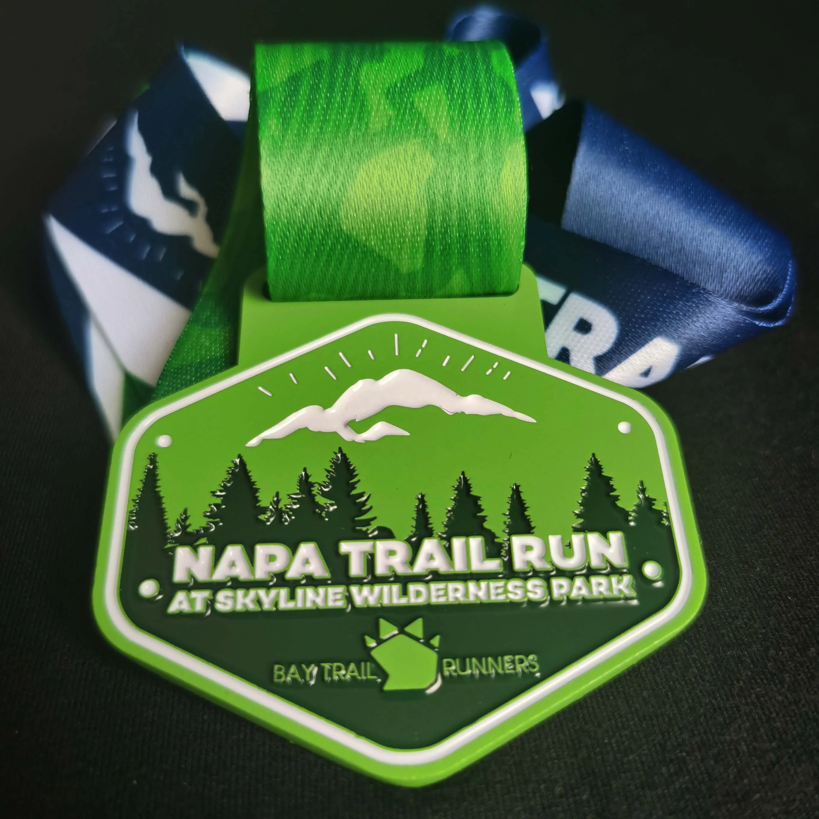 Antique Silver Land View Design 3D Sport Medal Sport Medallion Custom Trail Marathon Medal Sports Medals