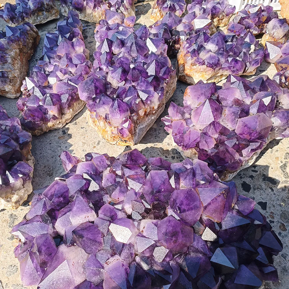 High Quality Beautiful Big Amethyst (Quartz) Clusters Hand Carved Gemstone Crystals for Feng Shui Decoration