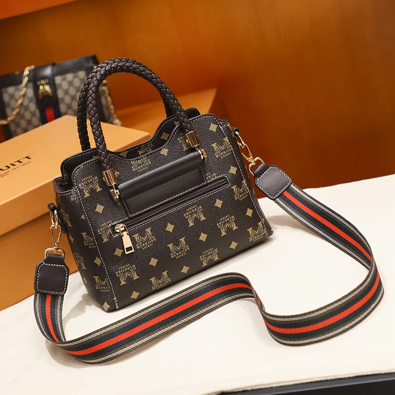 handbag luxury new style bag fashionable chain crossbody bag retro bag