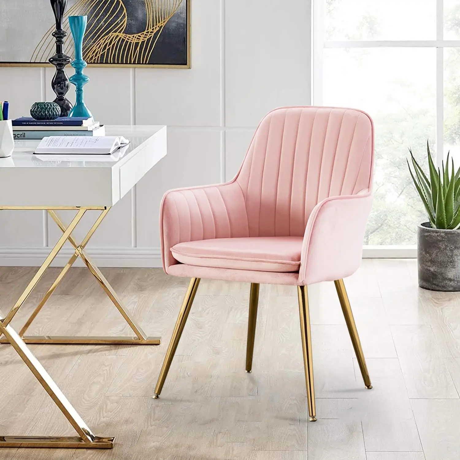 Contemporary Home Leisure Living Room Chair Comfortable Cushion Pink Velvet Accent Chair