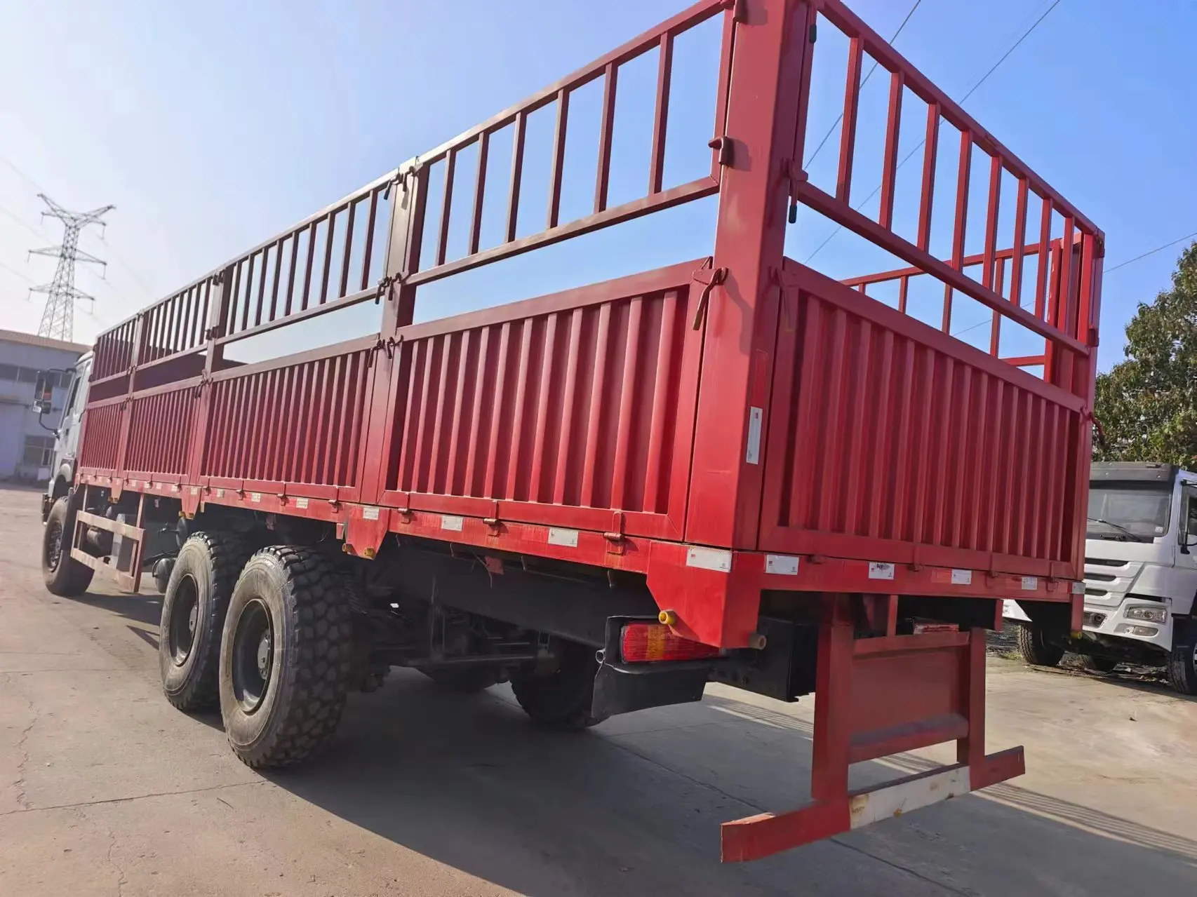 China Brand Sinotruk 6*6 cargo truck small truck