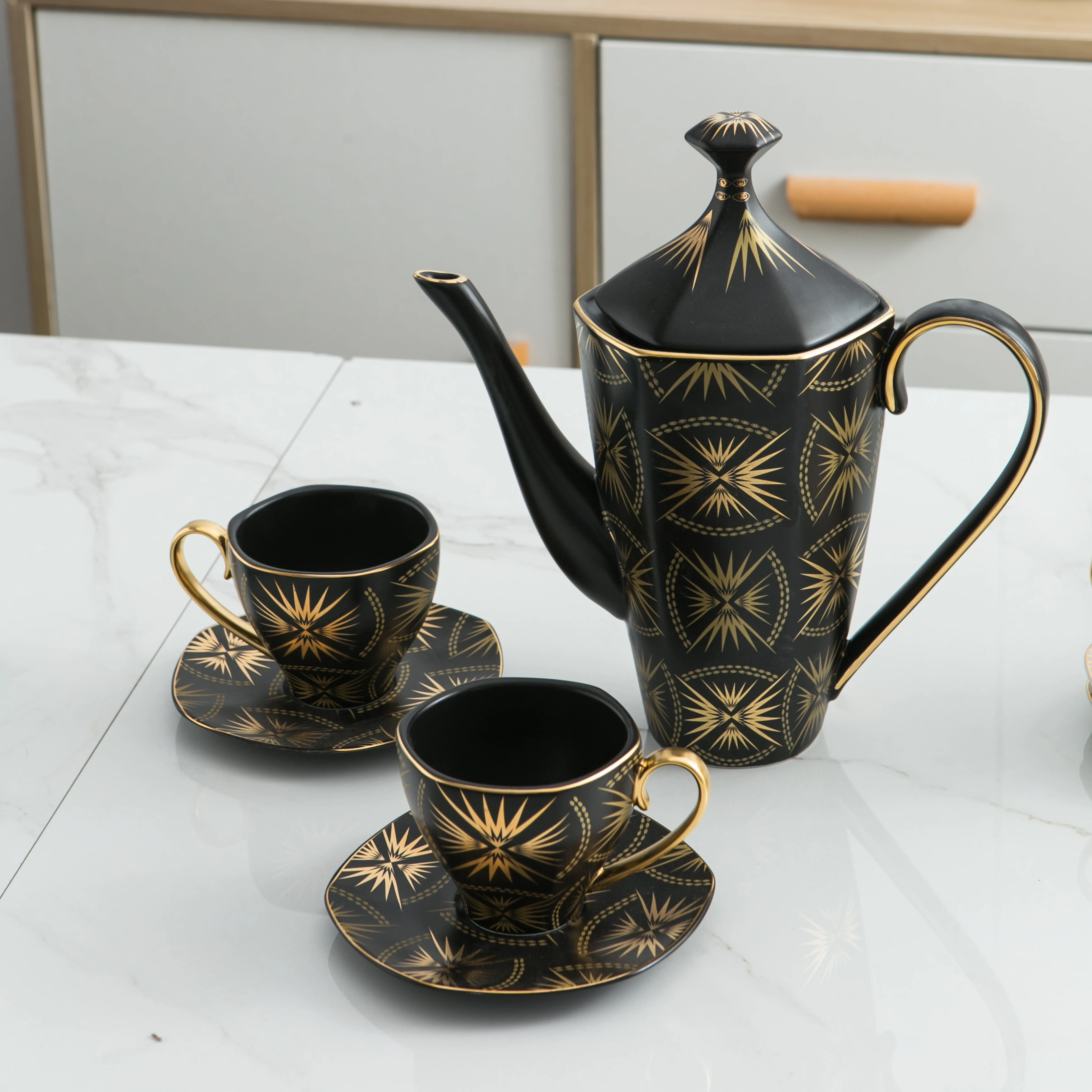 Royal Arabic Ceramic Coffee Cup and Saucer Black Color Tea Cups and Saucers Sets Porcelain Cups Gold Rim