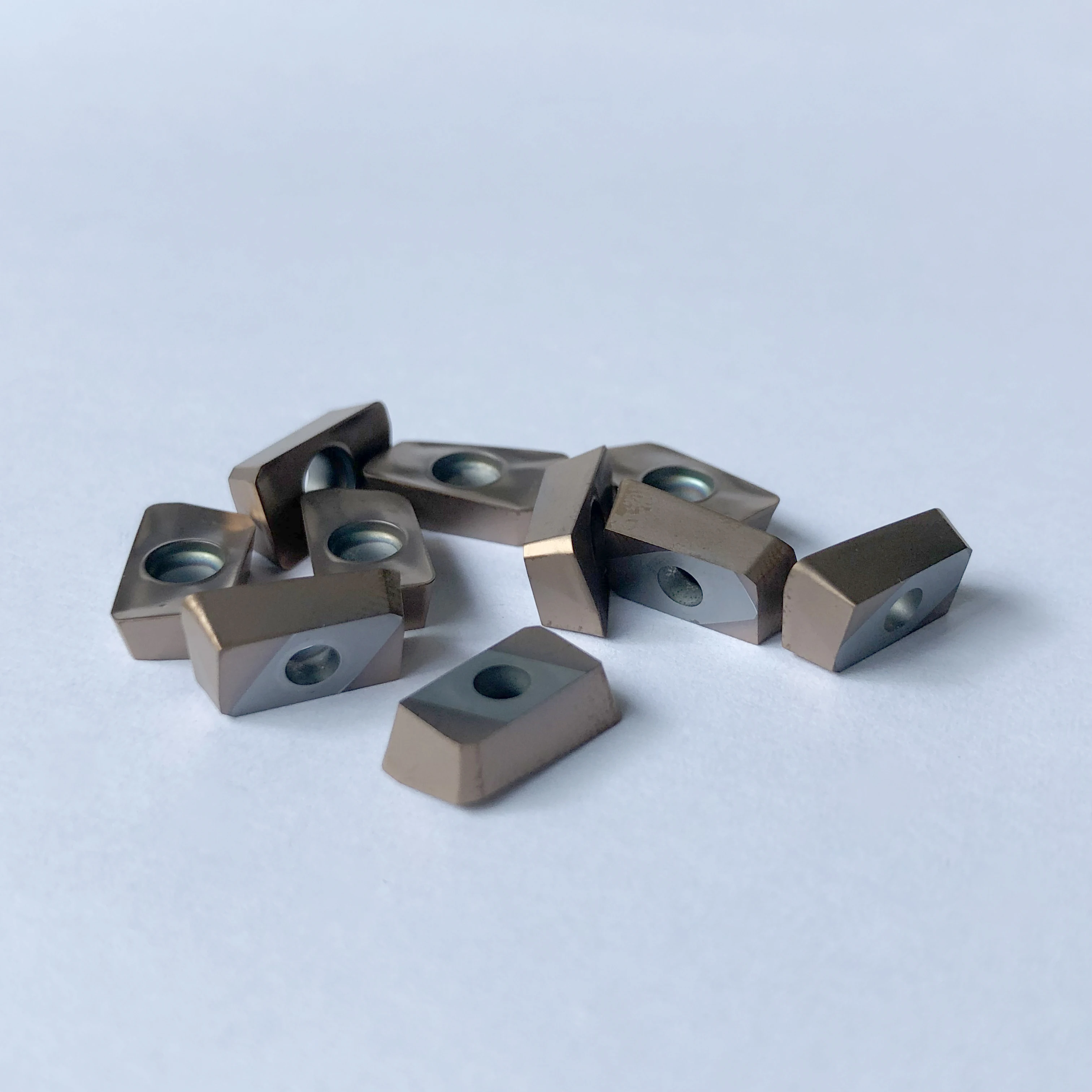 High Performance Cnc Carbide Milling Insert R0.8 APMT 1135PDR Milling Insert For Face Milling Cutter