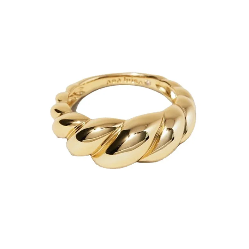  Fashion Twisted Croissant Women Rings Female