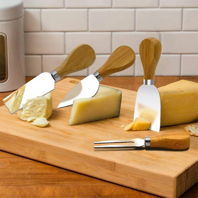 Three pieces of cheese suit cheese knife set cheese cut with oak handle