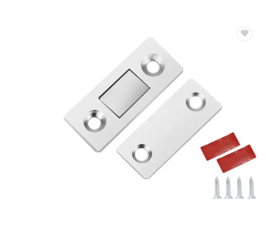 Cabinet door magnetic suction