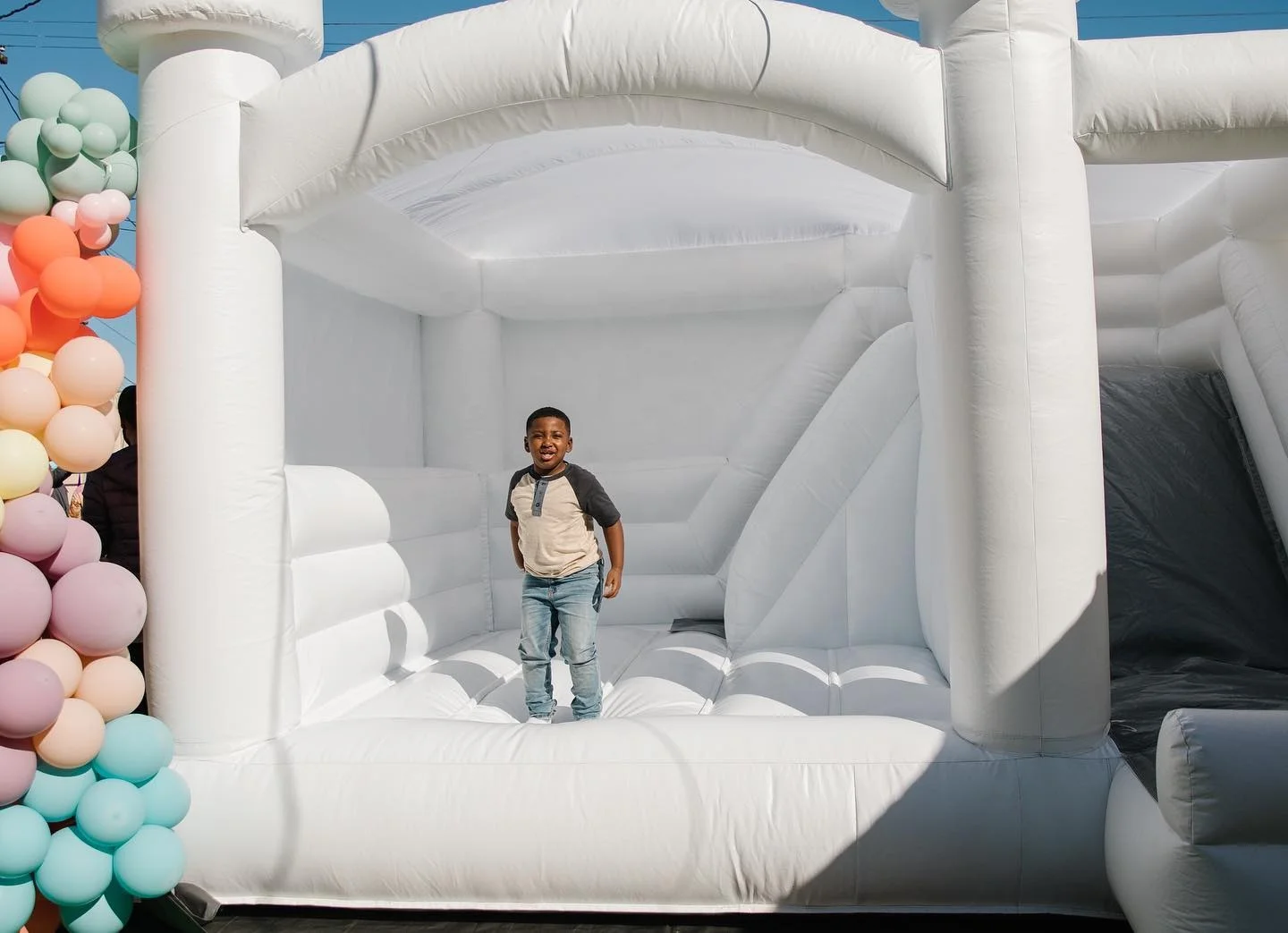 Hot Sale White Bouncy House Pastel Jumping Wedding Bounce Castle